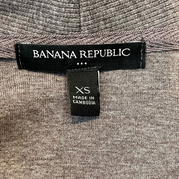 Banana Republic Sweatshirt - Picture 3 of 3